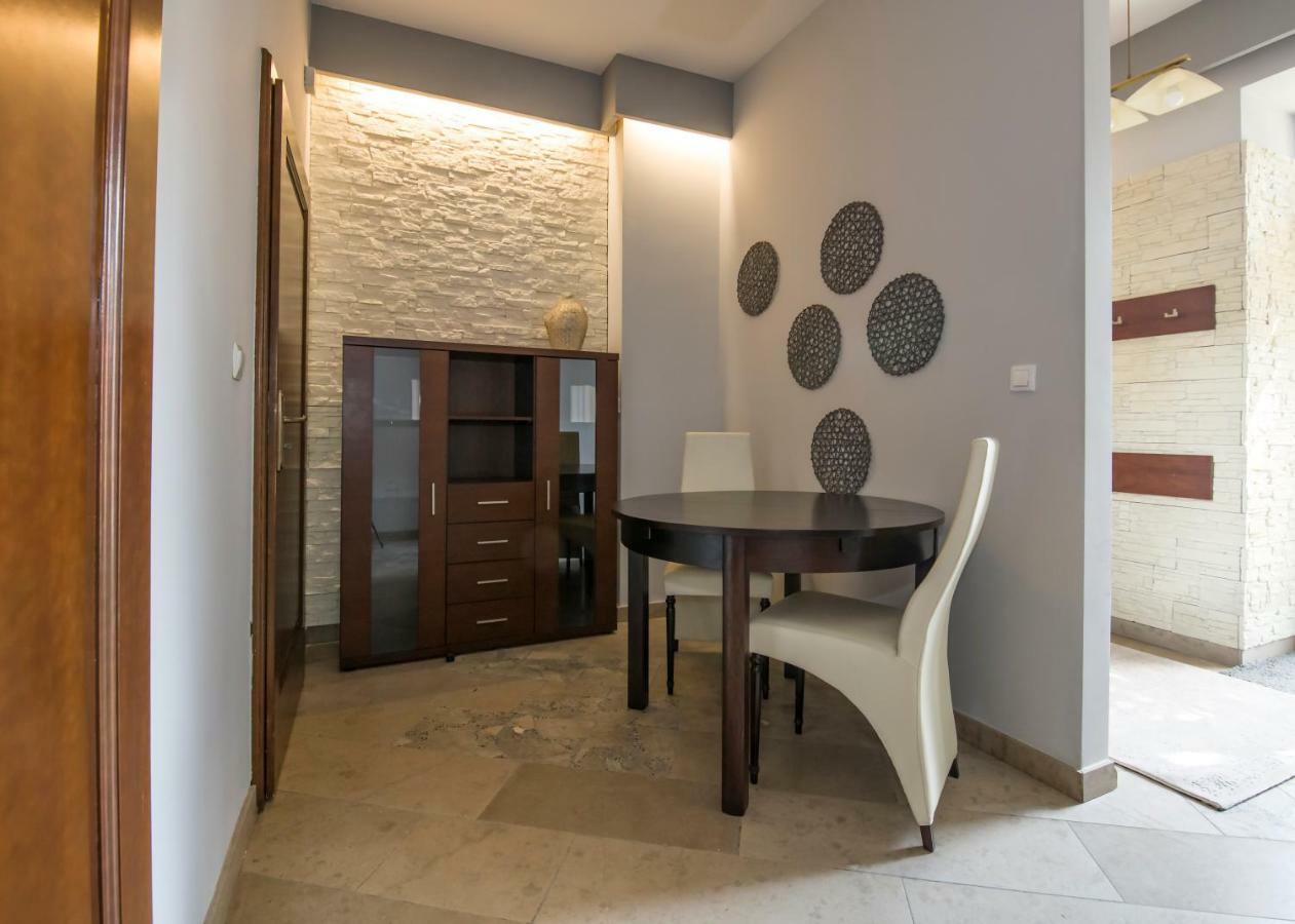 Apartamenty Na Warszawskiej Sieradz Exteriör bild