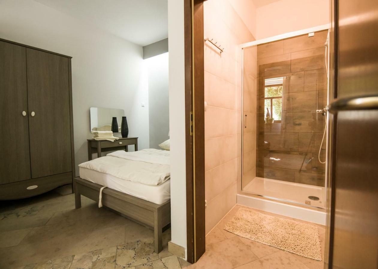 Apartamenty Na Warszawskiej Sieradz Exteriör bild