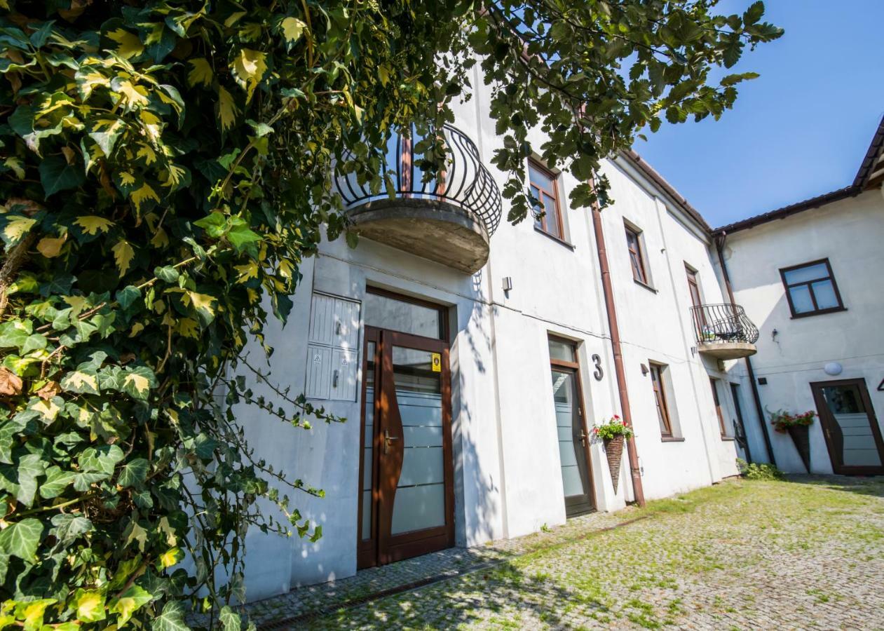 Apartamenty Na Warszawskiej Sieradz Exteriör bild