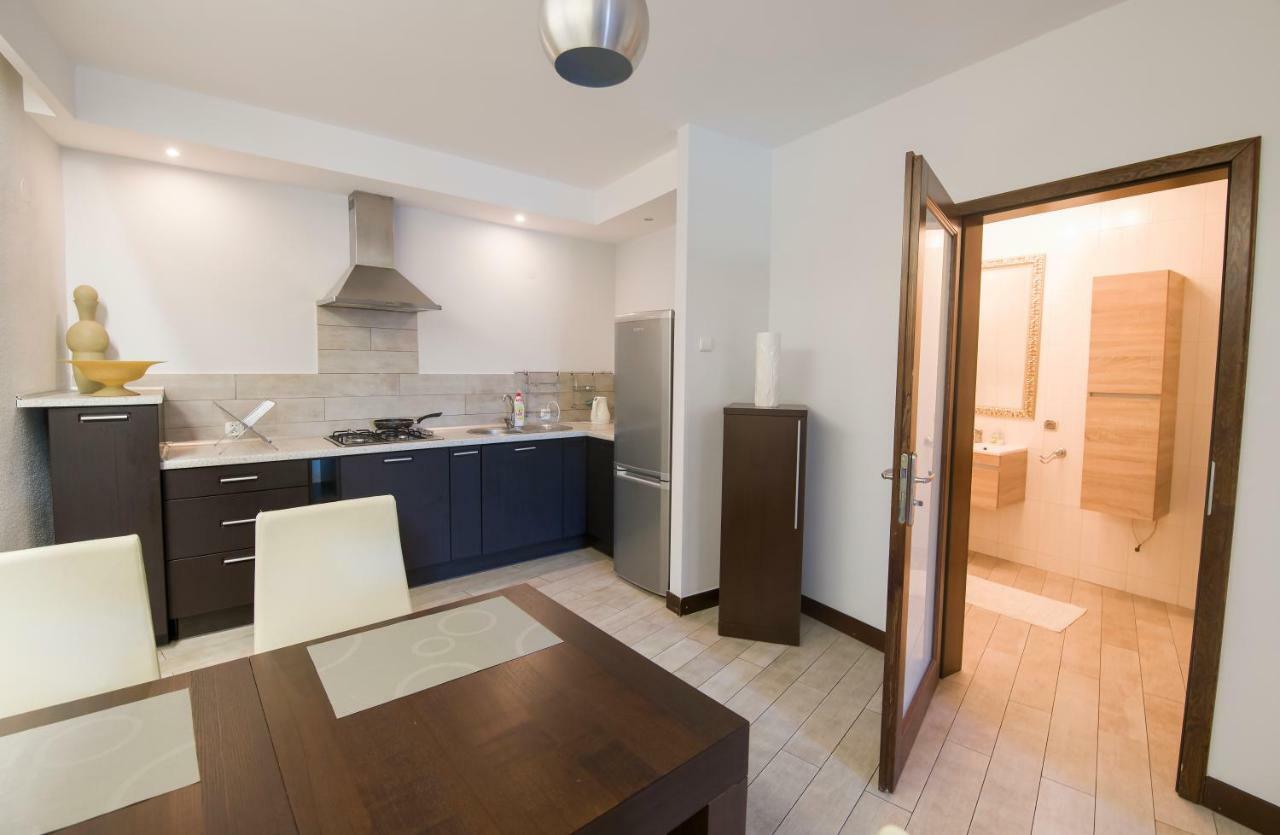 Apartamenty Na Warszawskiej Sieradz Exteriör bild